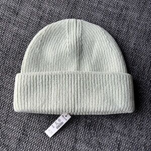 Madewool wool knit beanie NEW